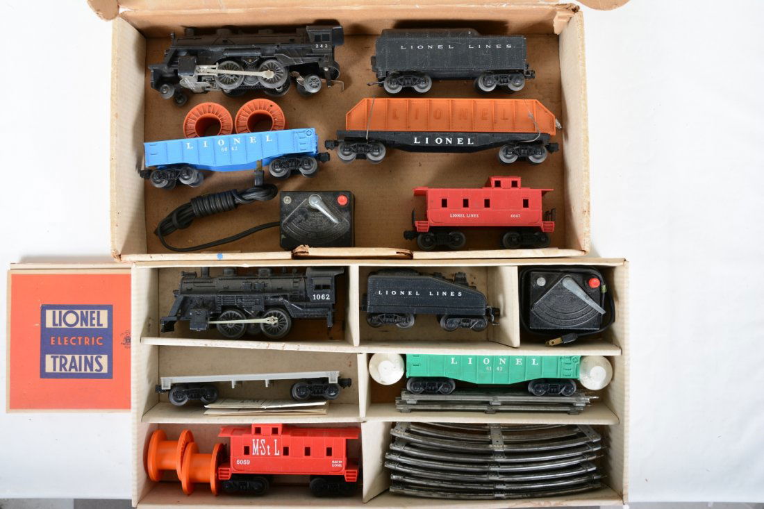 2 Boxed Lionel Uncataloged Sets (1 of 7)