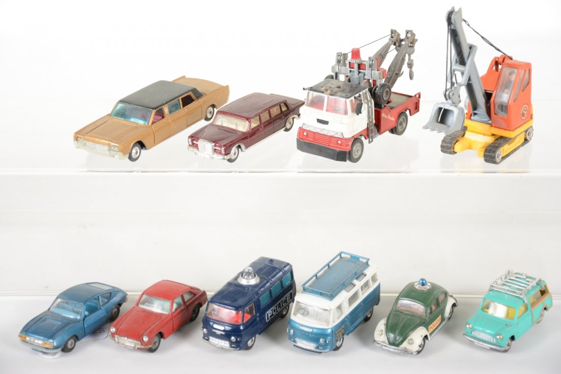 Vintage Corgi Vehicle Lot (1 of 2)