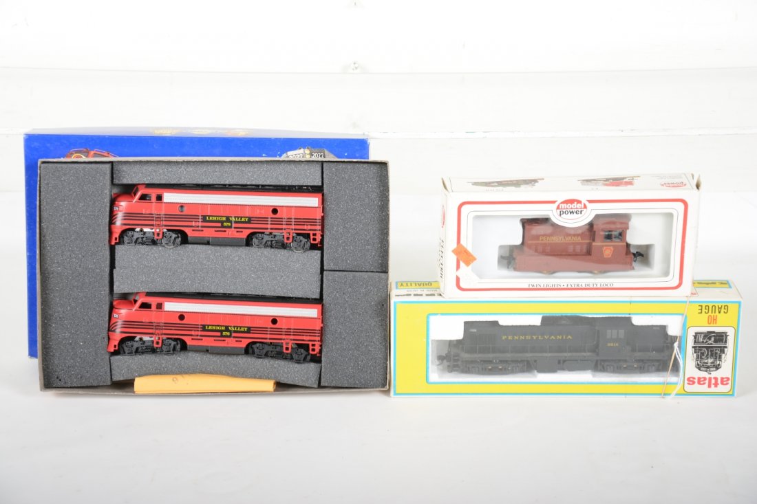 Boxed HO Diesels, PRR & LV (1 of 2)