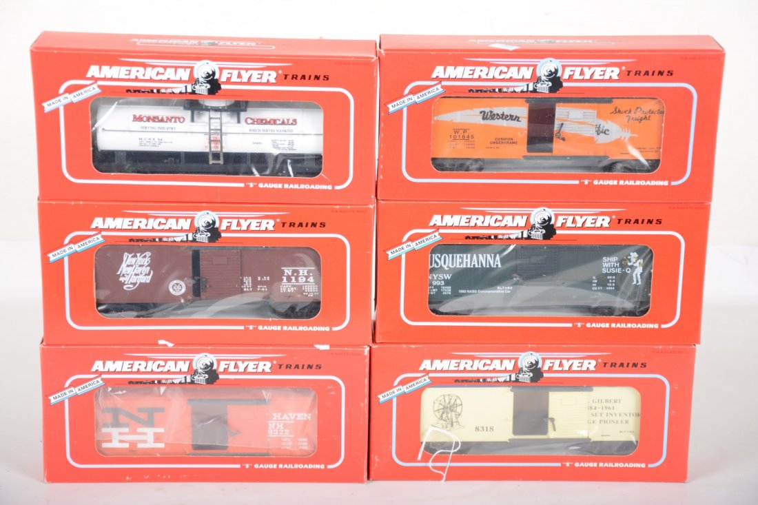 American Flyer Lionel Freight Cars (1 of 2)