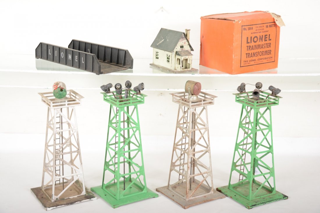 Lionel Accessory Lot (1 of 2)