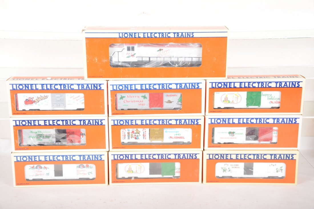 Lionel Diesel Christmas Train (1 of 2)