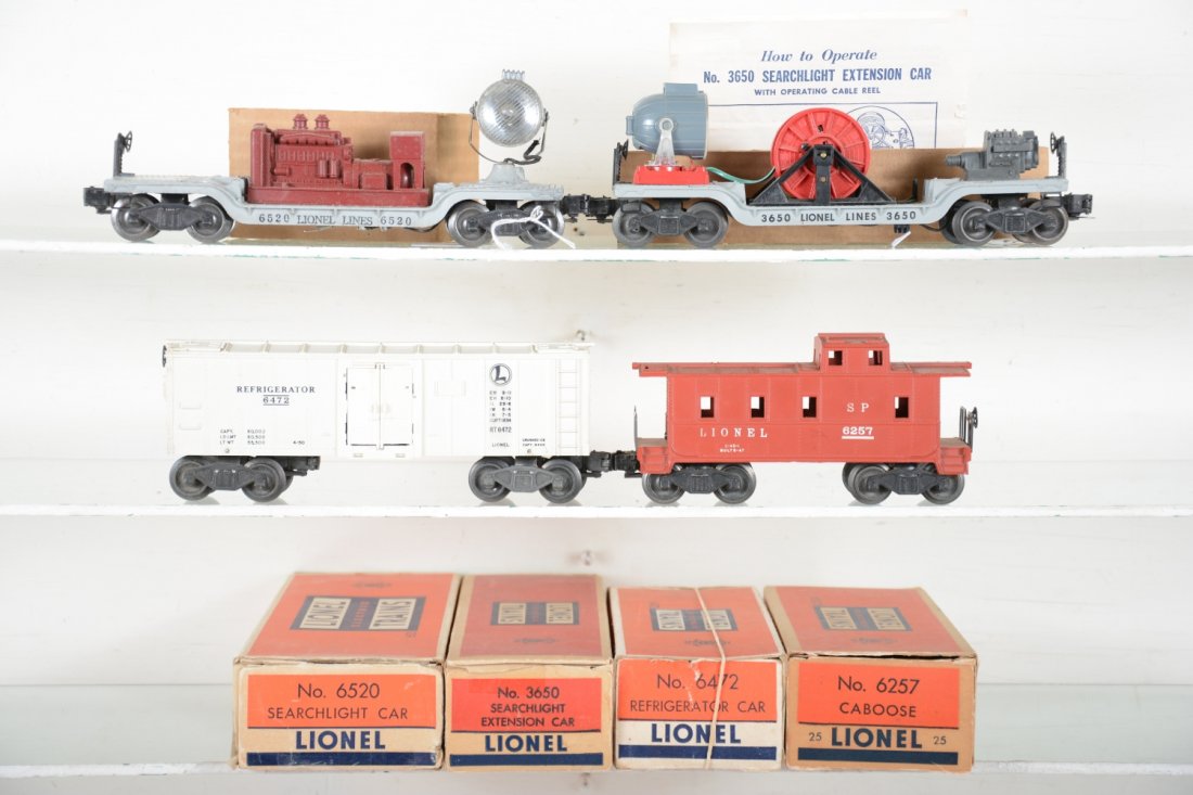 Boxed Lionel Freight Cars (1 of 4)