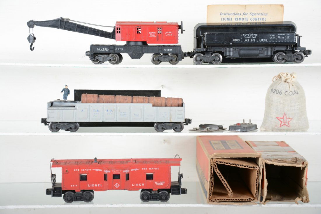 Clean Lionel Freight Cars (1 of 4)