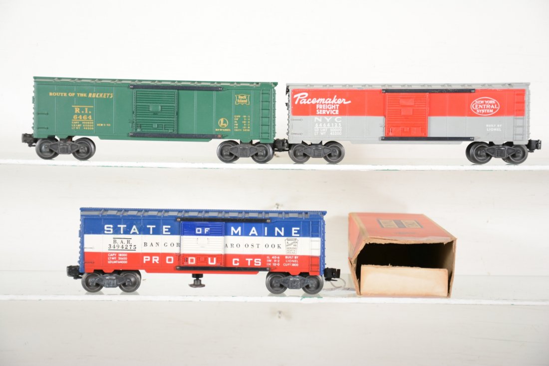 Clean Lionel Boxcars (1 of 4)