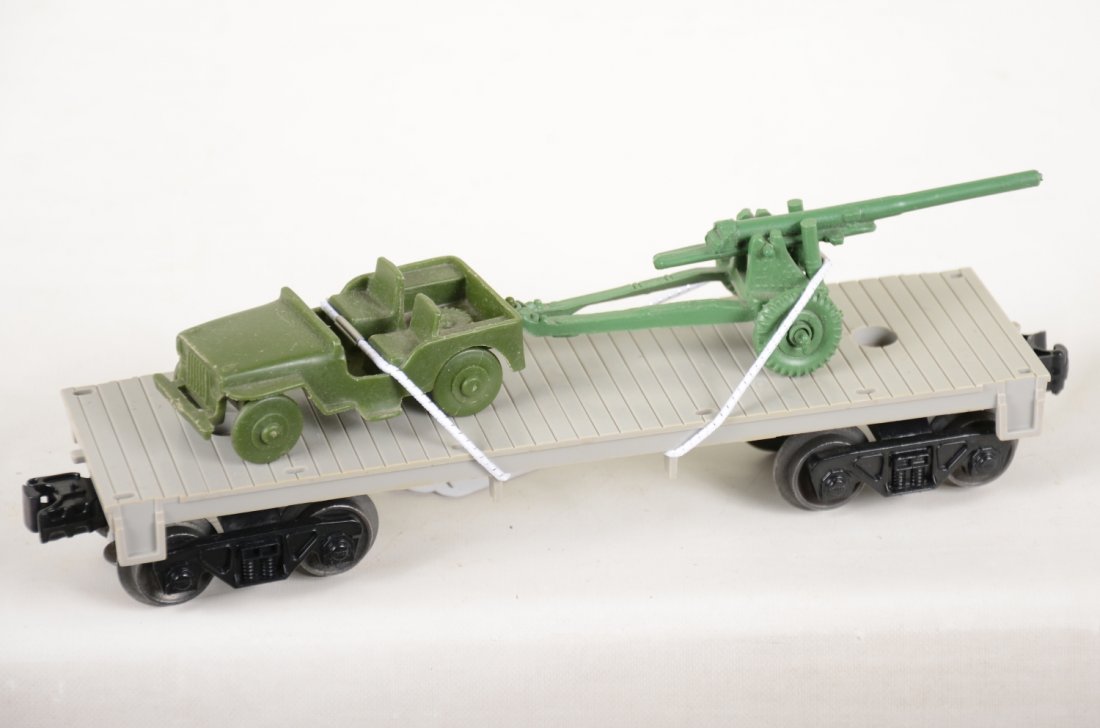 Scarce Lionel 6401 Flat With Jeep & Howitzer (1 of 4)