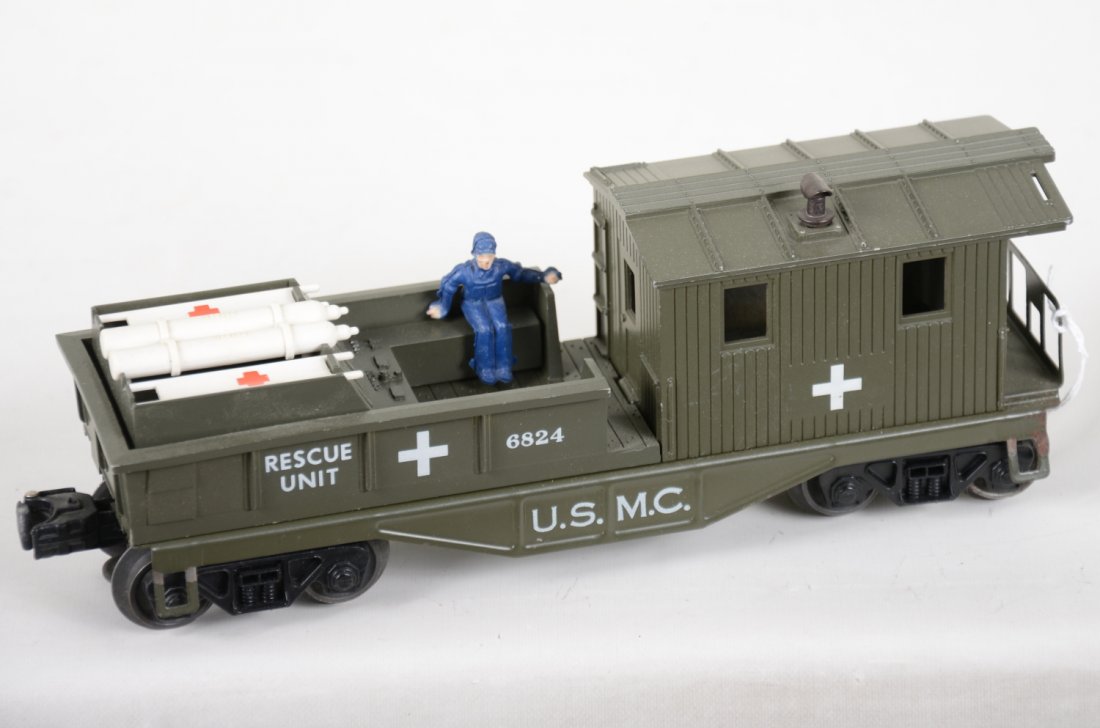 Clean Lionel 6824 USMC Rescue Caboose (1 of 4)