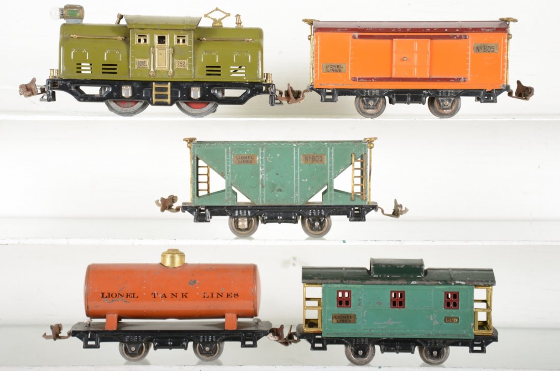 Lionel 252 Freight Set (1 of 4)