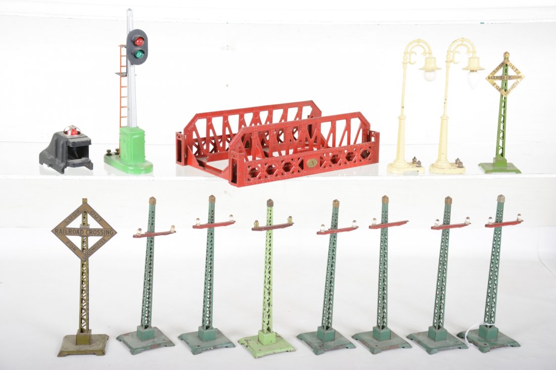 Lionel Accessory Lot (1 of 2)