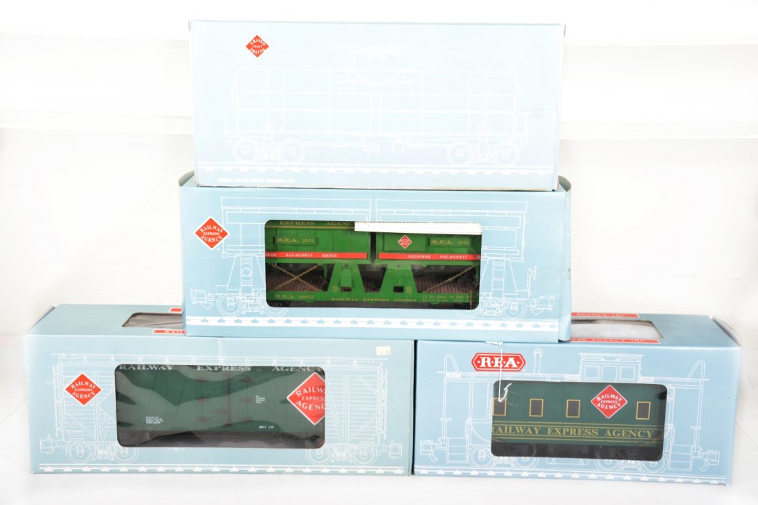 4 Aristo-Craft Freight Cars (1 of 2)