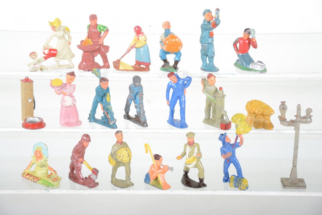 Barclay & French Dimestore Farm Figures (1 of 2)