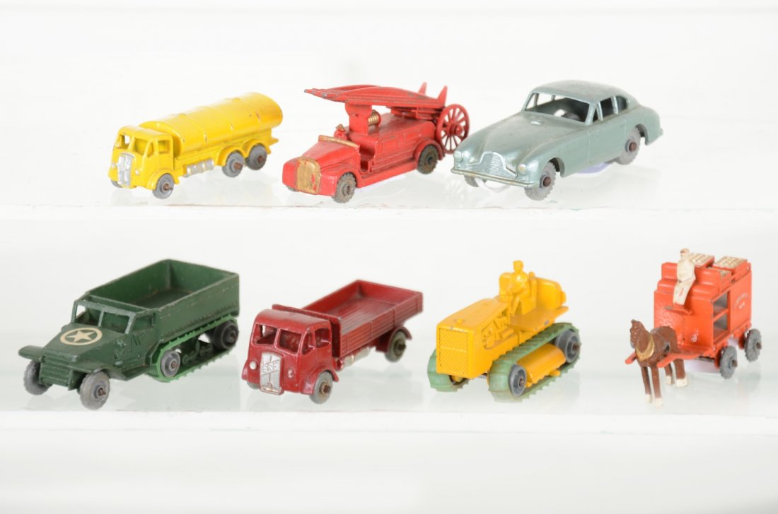 Loose Early Matchbox Metal Wheels (1 of 3)