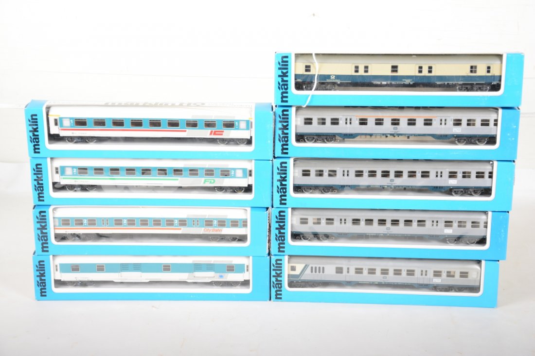 2 Boxed Marklin HO Passenger Car Sets (1 of 2)