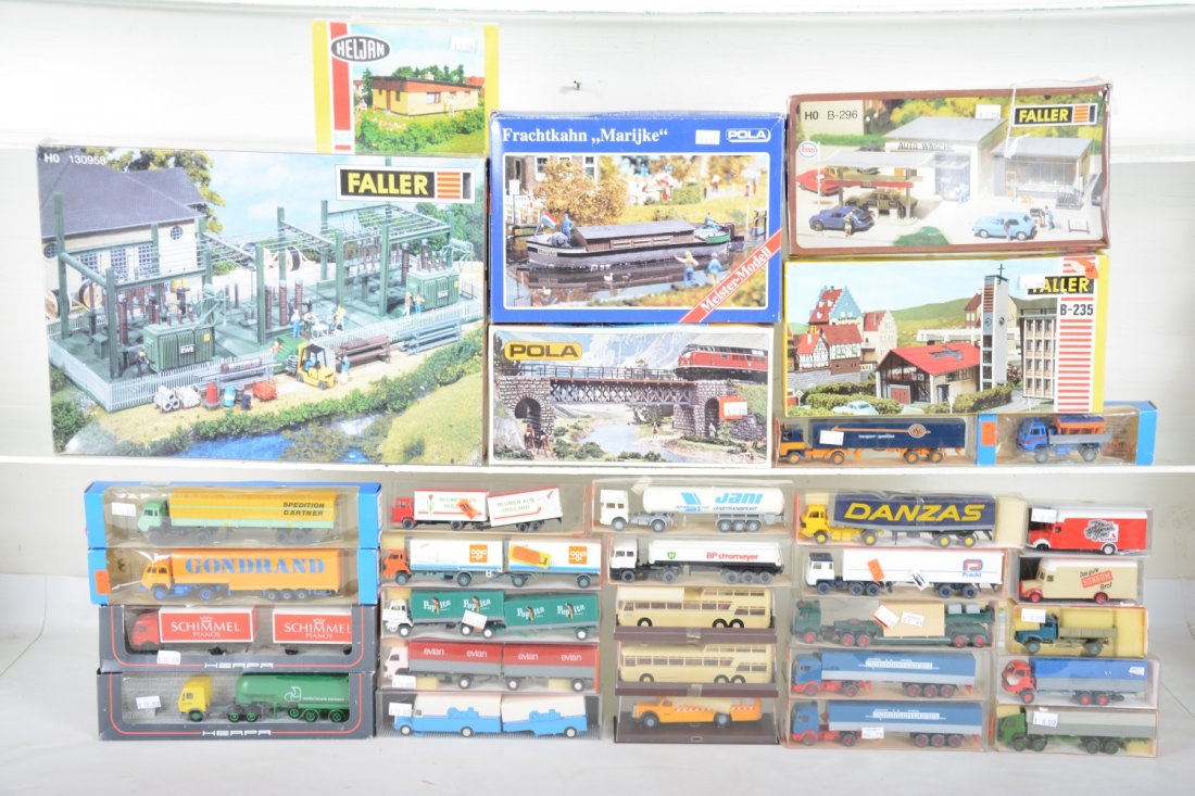 European HO Accessories & Vehicles (1 of 2)