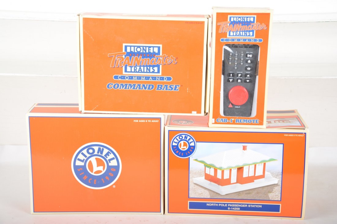 Lionel Accessory Lot (1 of 2)
