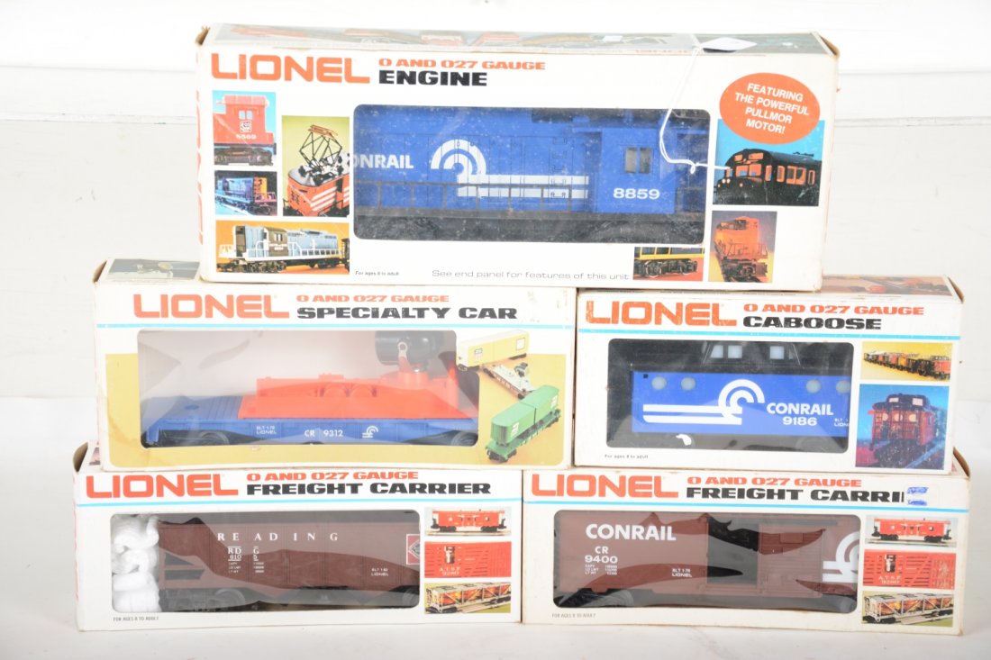 Lionel MPC Conrail Freight Set (1 of 2)
