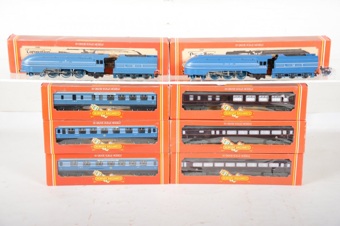 2 Boxed Hornby 00 Royalty Sets (1 of 2)