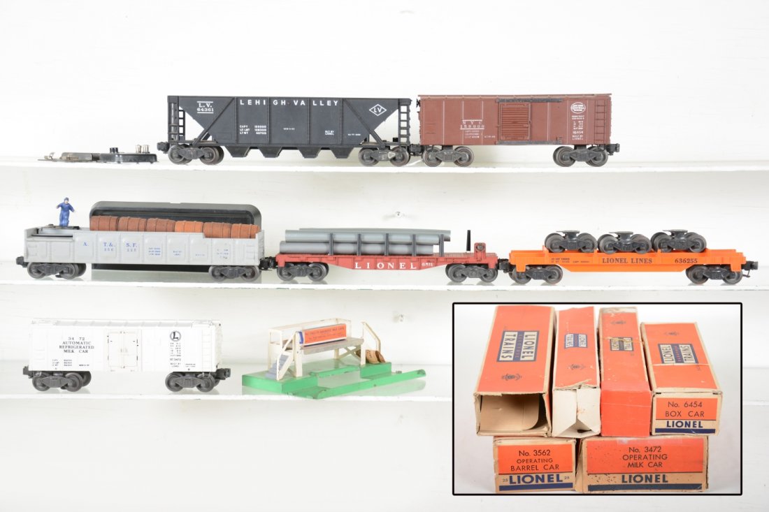 Boxed Lionel Freight Cars (1 of 7)