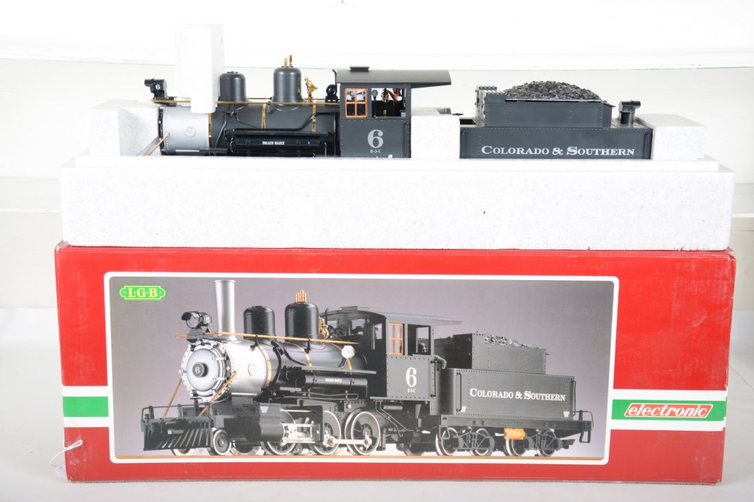 Mint LGB 2019S C&S Mogul with Sound (1 of 2)