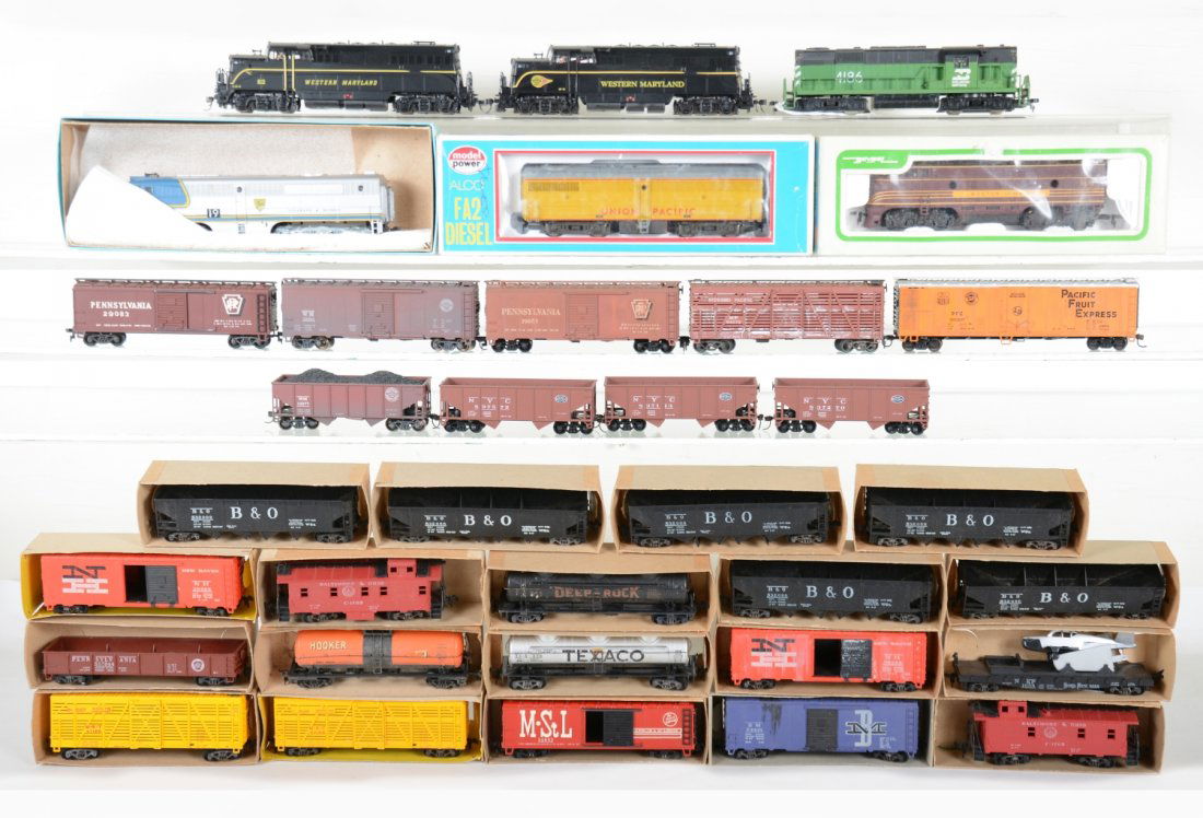 Large HO Diesel & Freight Car Lot (1 of 5)