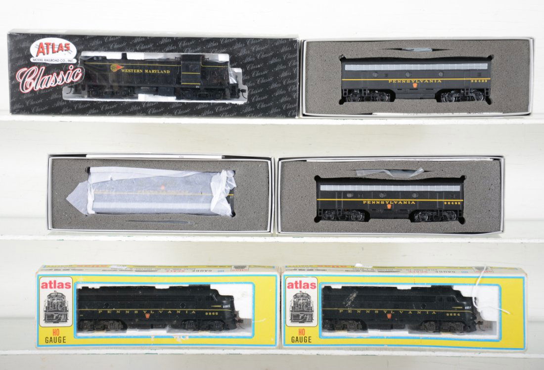 Boxed HO PRR Diesels (1 of 2)