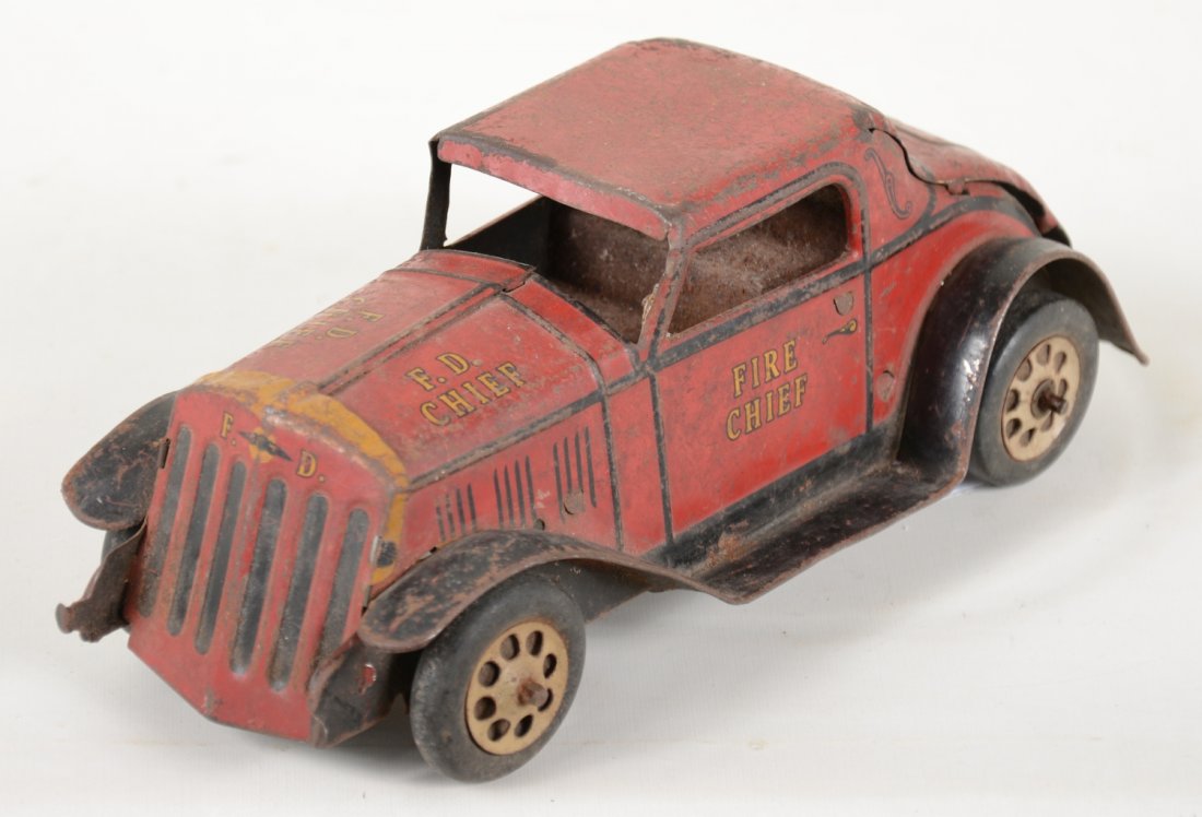 Marx Fire Chief Car (1 of 3)