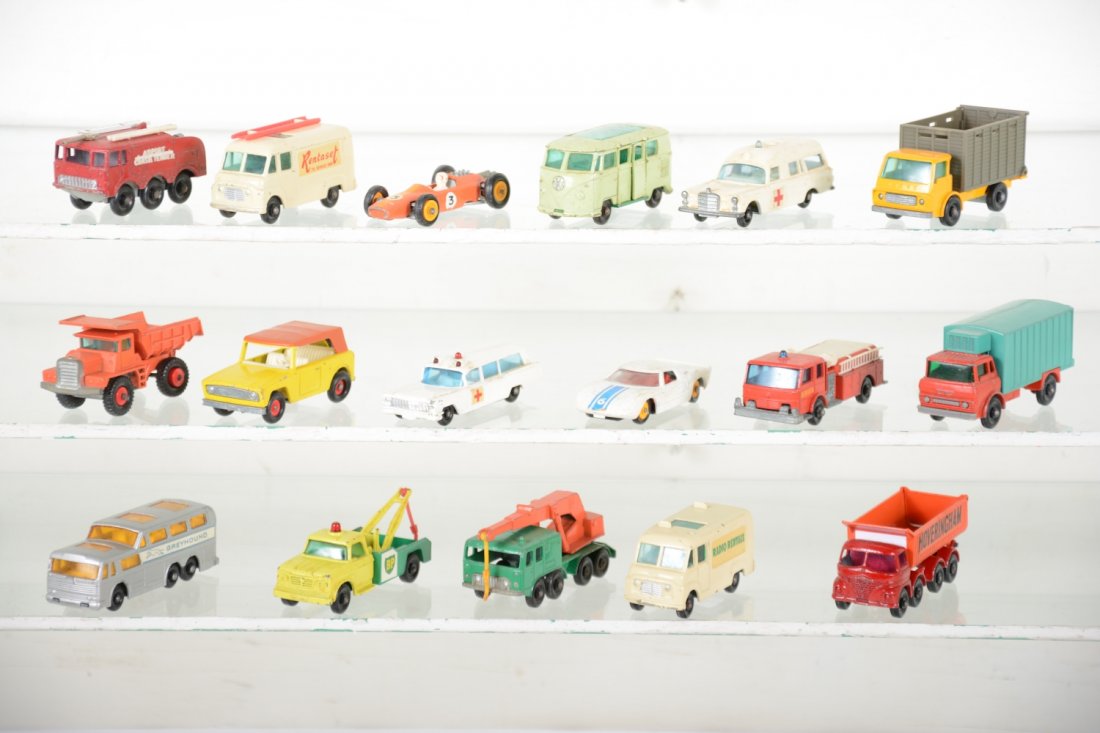 17 Matchbox Regular Wheels (1 of 2)