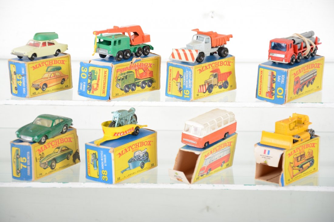 8 Boxed Matchbox Regular Wheels (1 of 3)