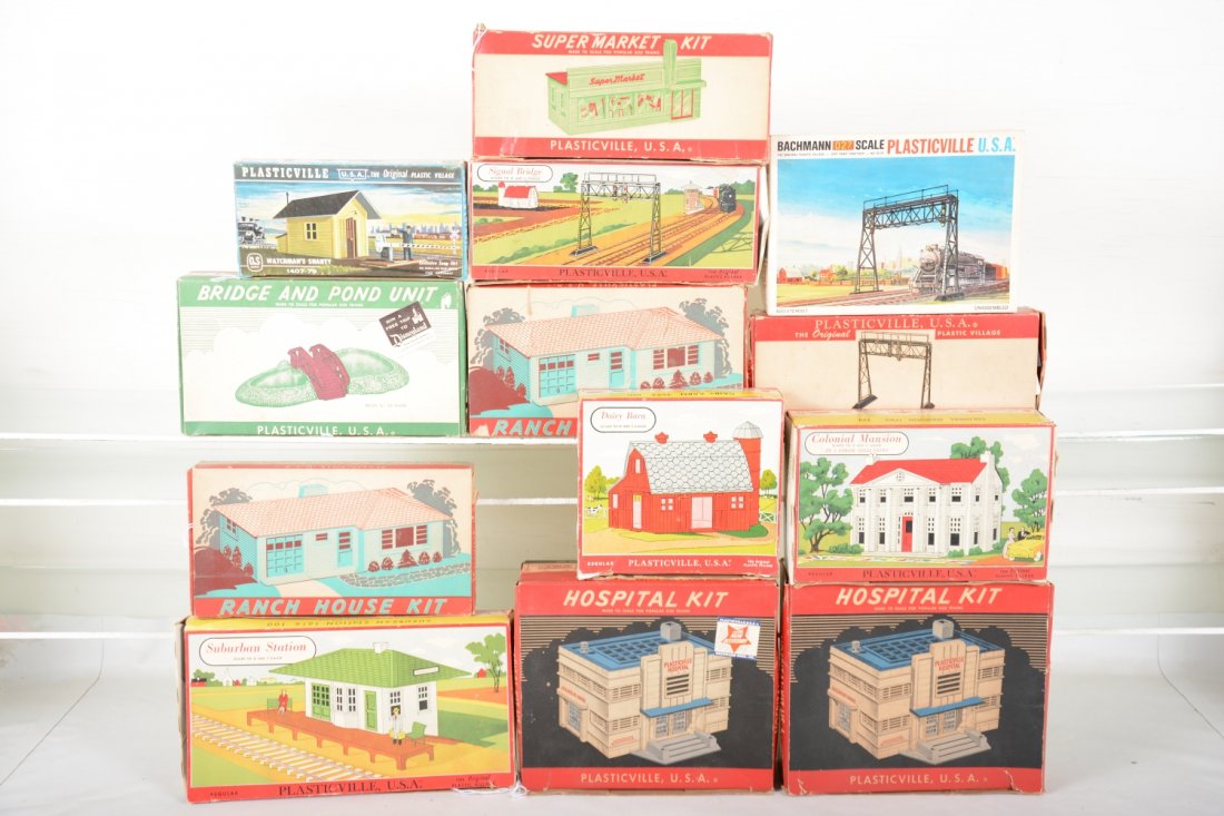 Boxed Bachmann Plasticville Buildings (1 of 2)