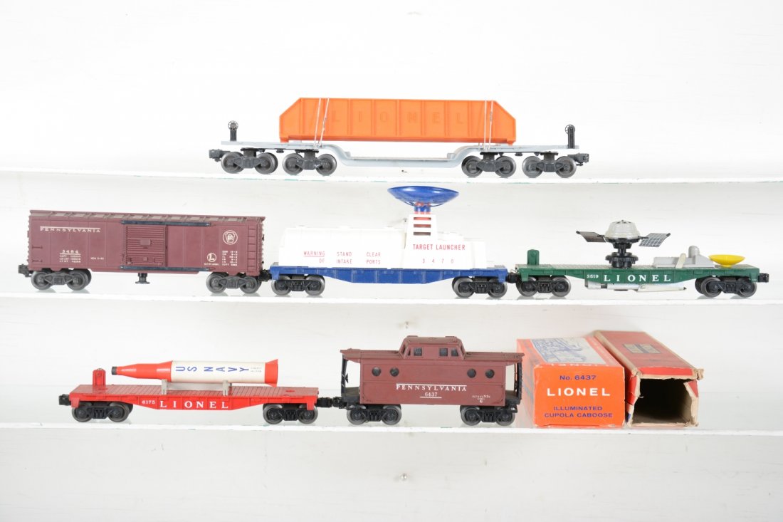 Clean Lionel Space & Freight Cars (1 of 4)