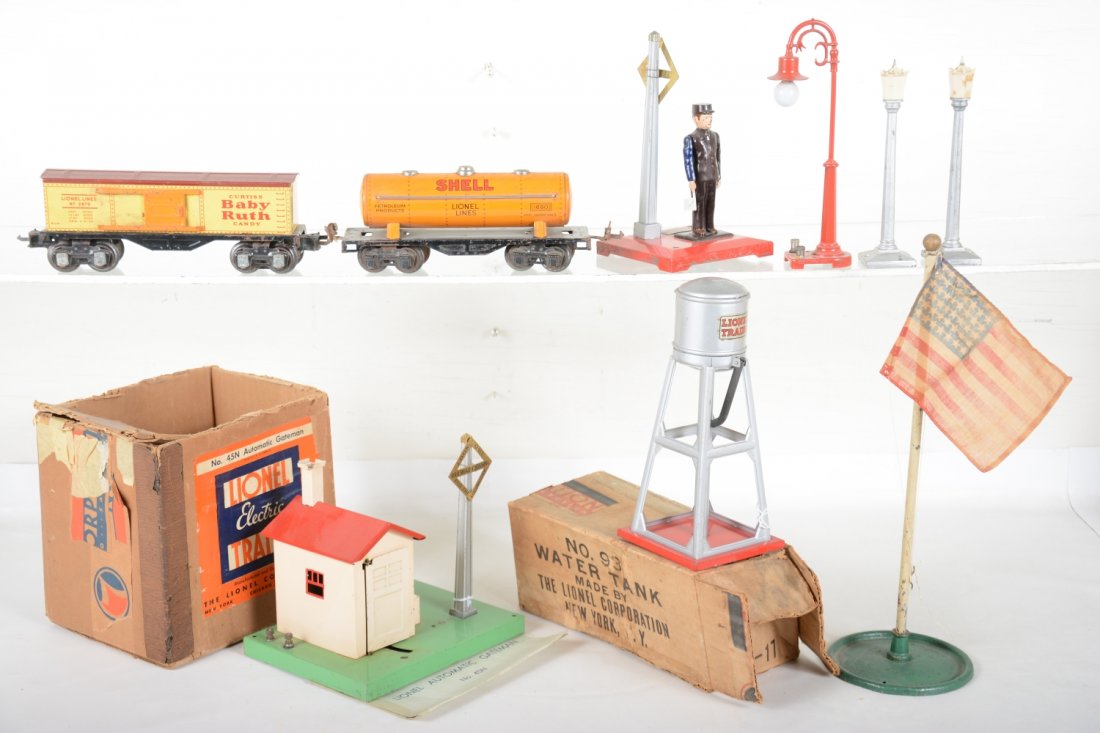 Lionel Prewar Train Lot (1 of 4)