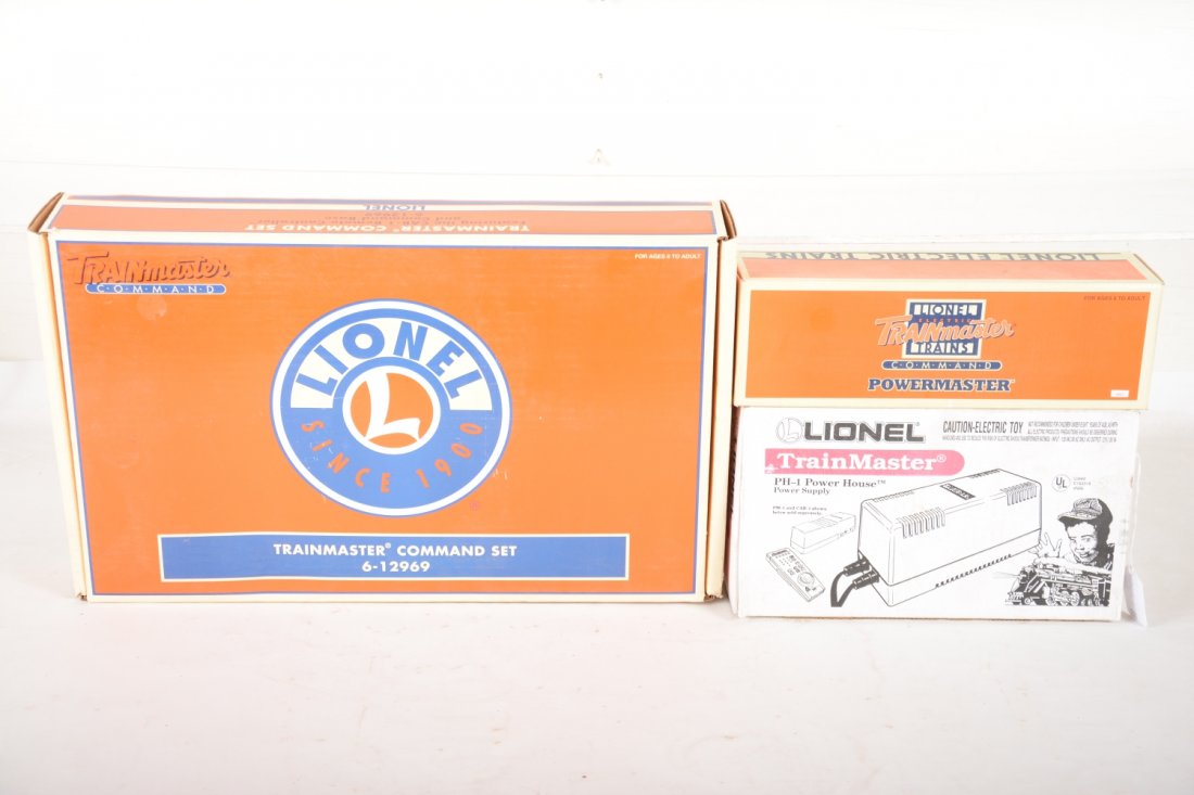 Lionel 12969 Command Base Set, Plus (1 of 1)