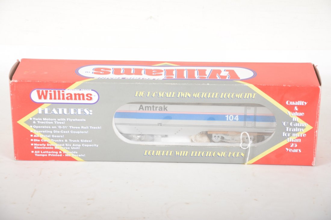 Williams GEN104 Amtrak Genesis -NE Style Electric: Nice large dual motor loco equipped with light & horn. It is new in box, C10