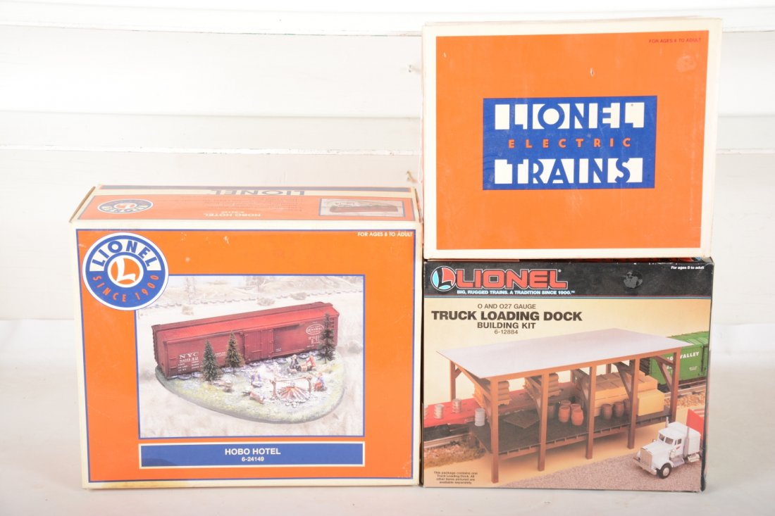 Lionel Accessory Lot (1 of 2)