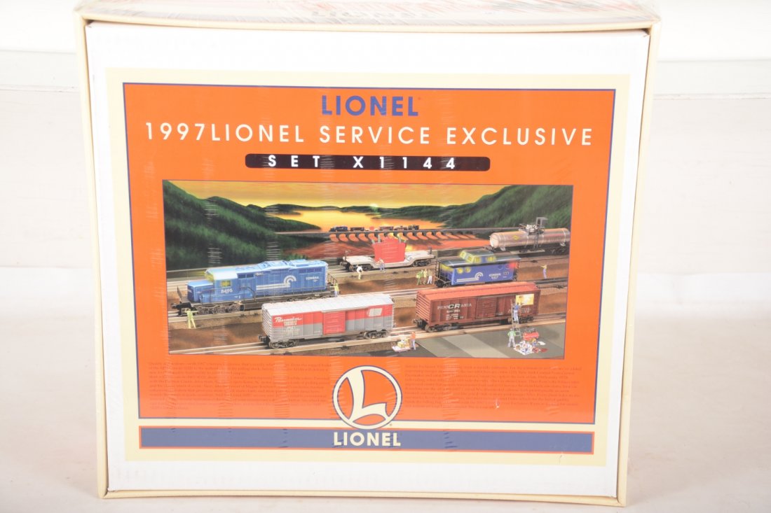 Lionel 11918 Service Station 1997 Set X1144 (1 of 3)