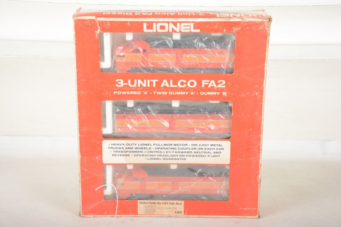 Lionel 8552 SP Daylight Alco ABA Diesels (1 of 2)