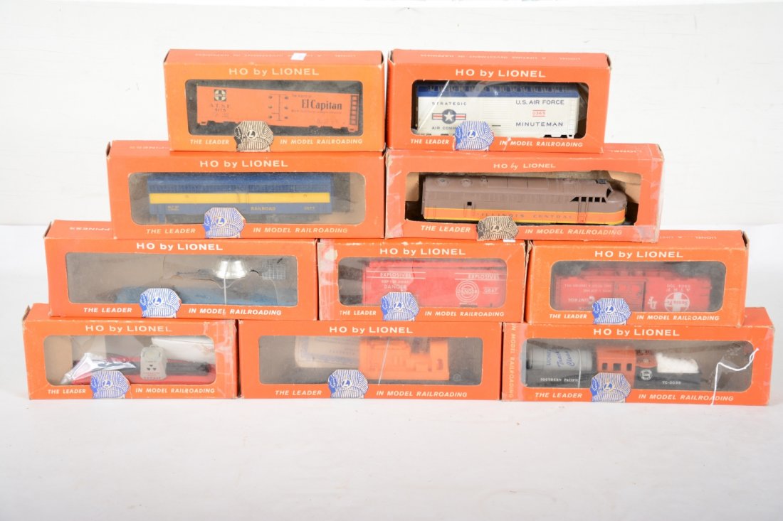 Boxed Lionel HO Group (1 of 2)