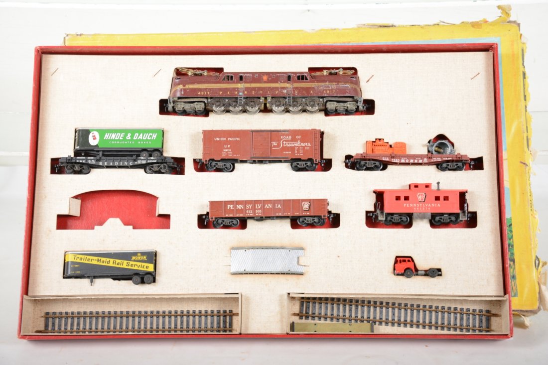 Early Penn Line GG1 Freight Set 5702 (1 of 6)