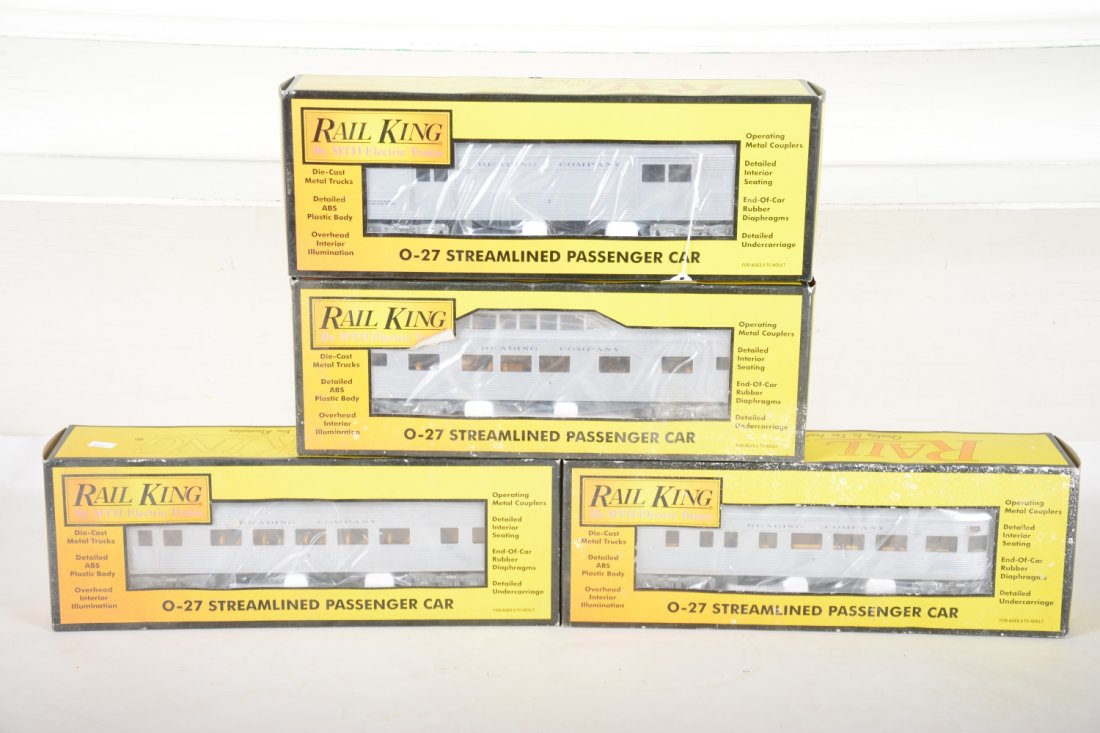 MTH RailKing 30-6133 Reading Passenger Cars (1 of 2)