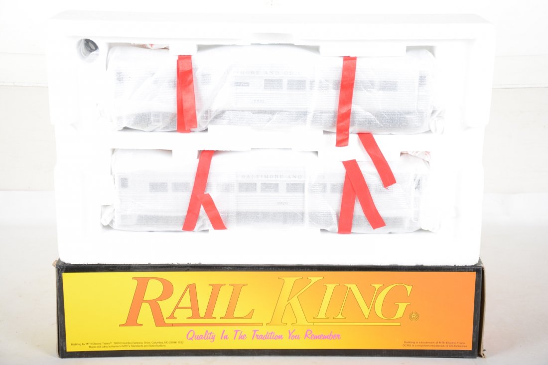 MTH RailKing 30-2144-0 B&O Budd Car Set (1 of 2)