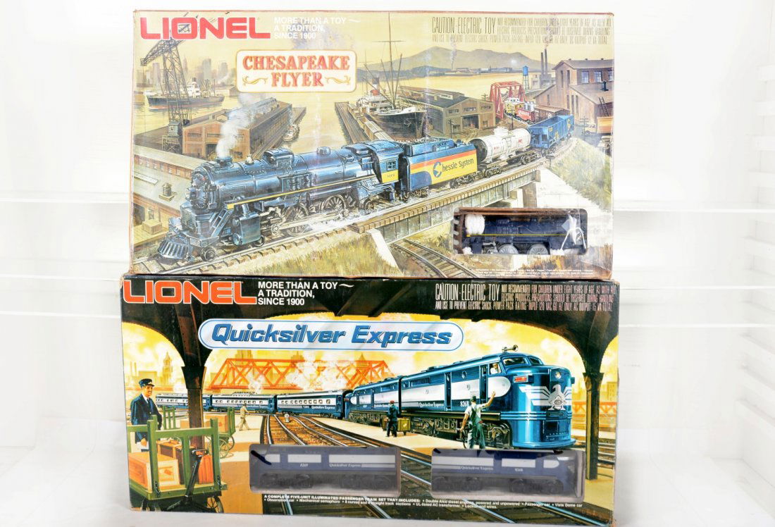 2 Lionel Starter Sets (1 of 2)