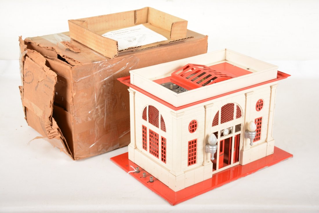 Boxed Lionel 115 Station (1 of 2)