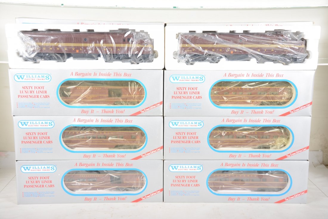 Williams PRR Diesel Passenger Set (1 of 2)