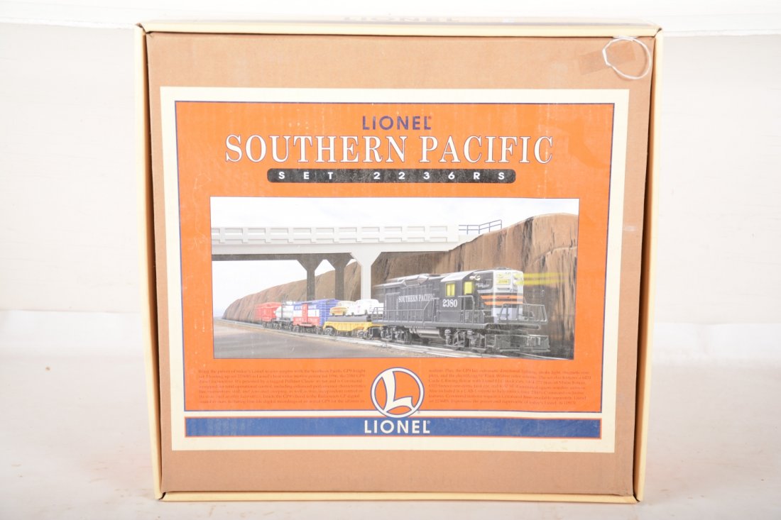 Lionel 11913 The Southern Pacific Set (1 of 2)