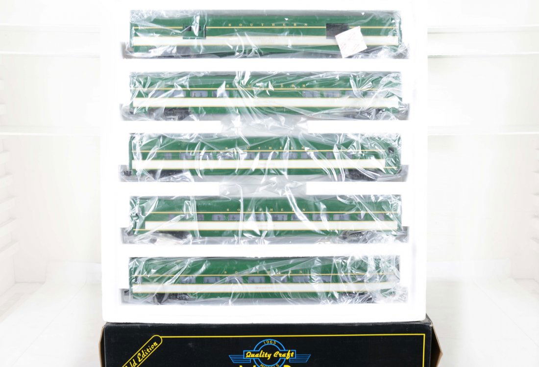 Weaver Scale Southern Streamline Cars (1 of 2)