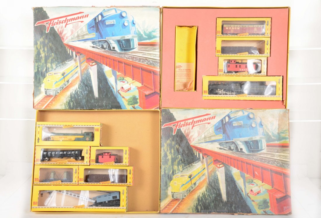 2 Fleischmann HO American Sets (1 of 4)