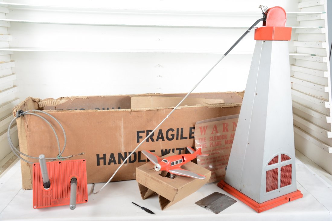 Boxed Lionel 55 Operating Airplane (1 of 3)