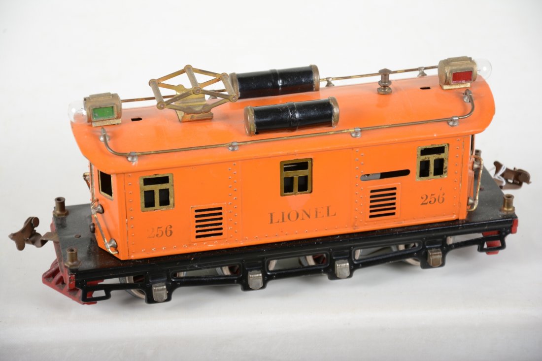 Clean Lionel 256 Boxcab Electric (1 of 4)