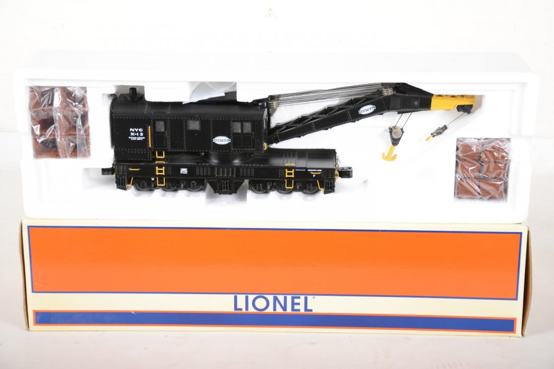 Lionel 19897 Command Control NYC Crane (1 of 2)