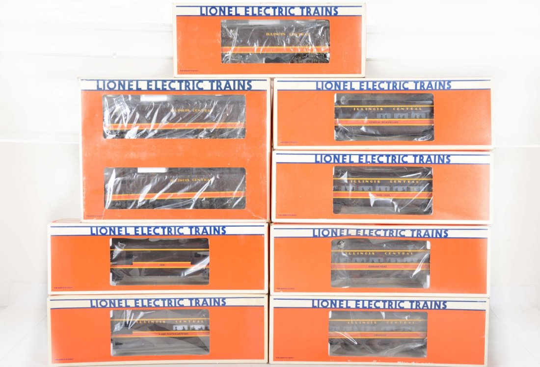 Lionel Illinois Central Diesel ABA Passenger Set (1 of 2)